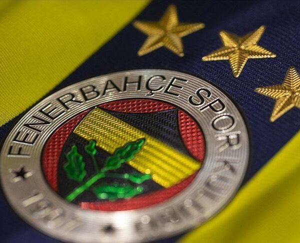 Dakotek produced a special infection-proof Fenerbahçe jersey for the PAU Neurosurgery team.